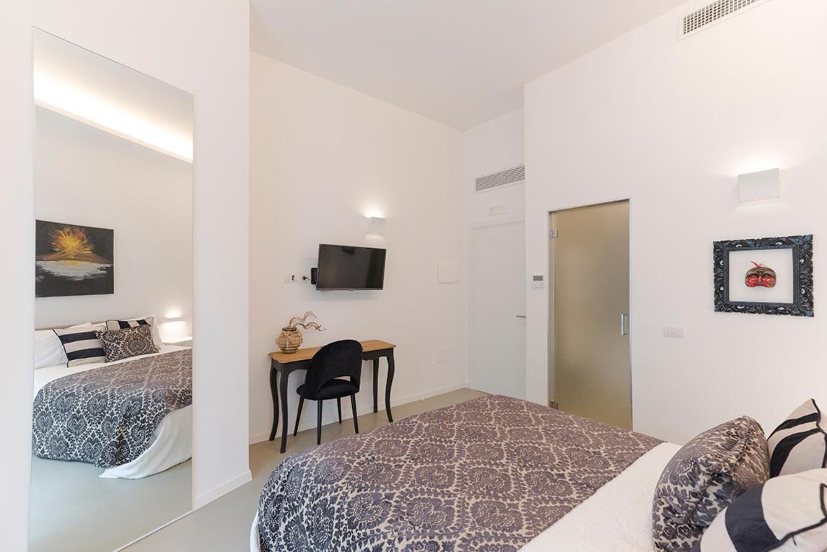 A Misura Duomo Rooms & Apartment - Ls Accommodations Neapel Exterior foto